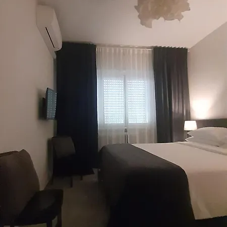 La Duchessa 3* Alba (Piedmont)