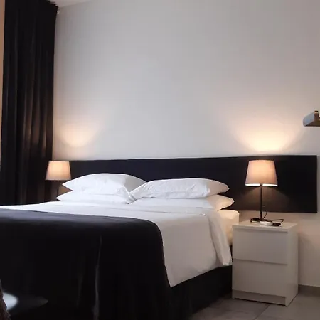 La Duchessa Affittacamere 2*